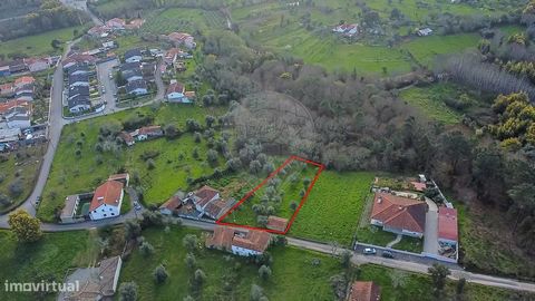Terreno para Construção em Vila Nova de Poiares – Excelente Exposição Solar e Vistas Desafogadas Oportunidade única para construir a sua casa de sonho neste magnífico terreno situado em Vila Nova de Poiares. Com uma ótima exposição solar e vistas des...