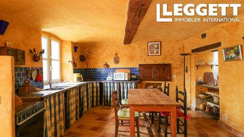 A36068RSI30 - Nichée au cœur d’un village pittoresque avec école et epicerie et restaurant, cette charmante maison en pierre offre un mélange idéal de caractère traditionnel et de confort moderne. Située dans un environnement paisible, mais accessibl...
